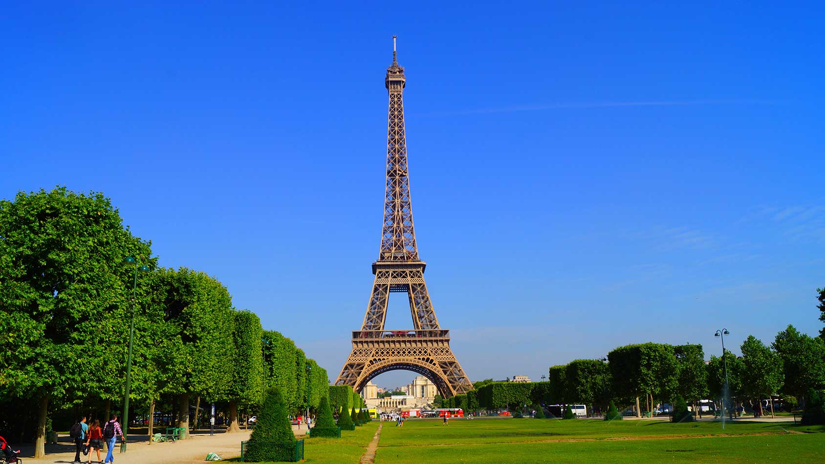 Découverte insolite de Paris : cinq lieux romantiques pour émerveiller votre compagne