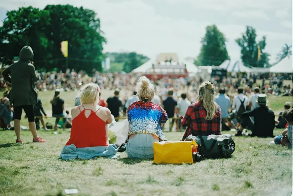 Festival en plein air pour un week-end improvisé en France